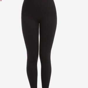 Ultra Lightweight soft & Silky Women's JuniorMedium Black Leggings NWT